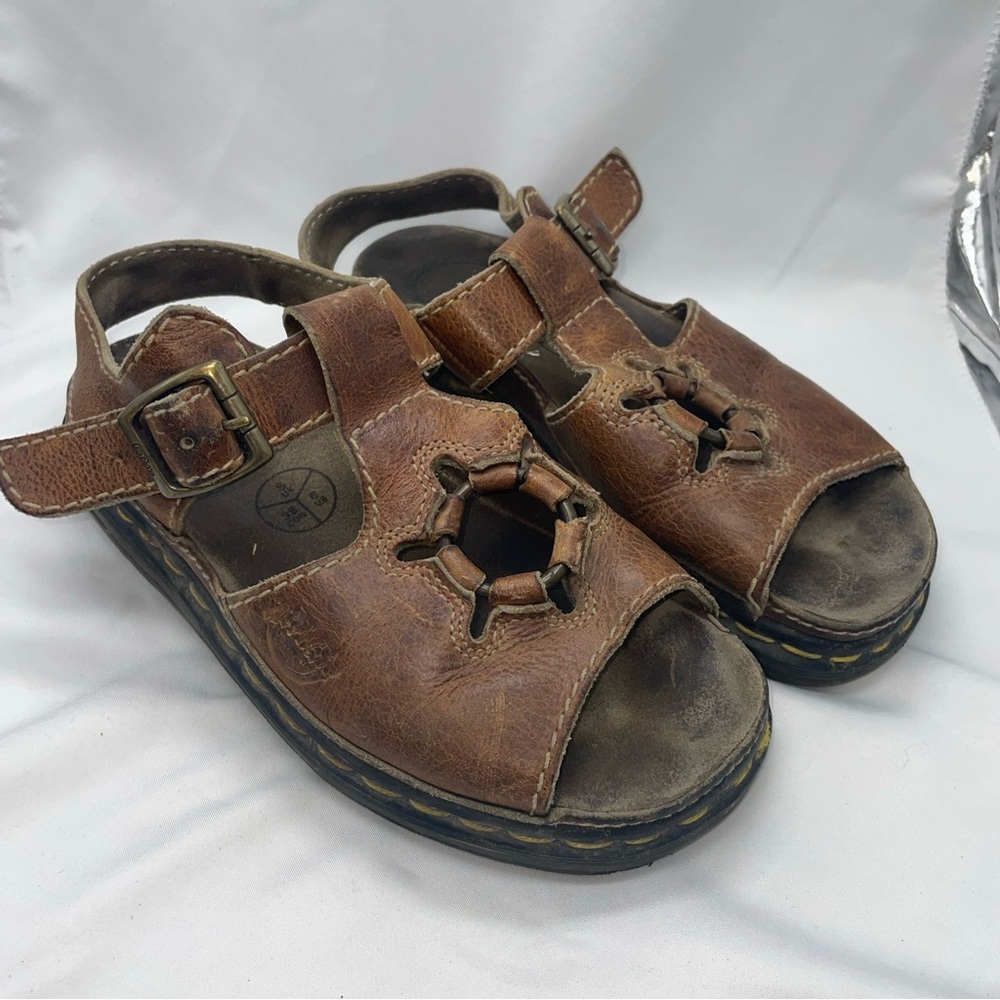 Vintage Doc Martin Sunshine cutout fisherman sandals